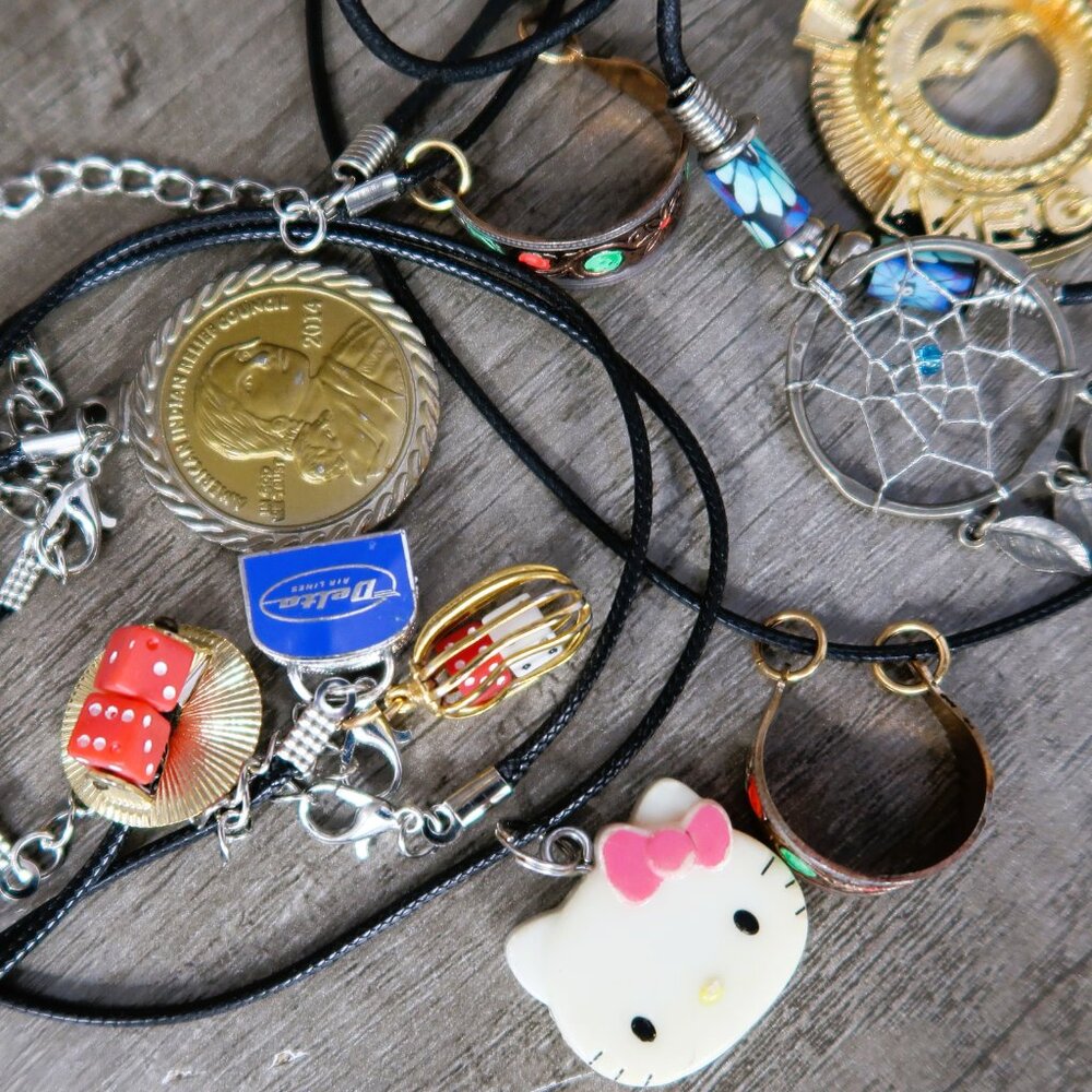 9PC Vegas Casino Hello Kitty Dice Dreamcatcher Charm Bundle DIY Jewelry Supply